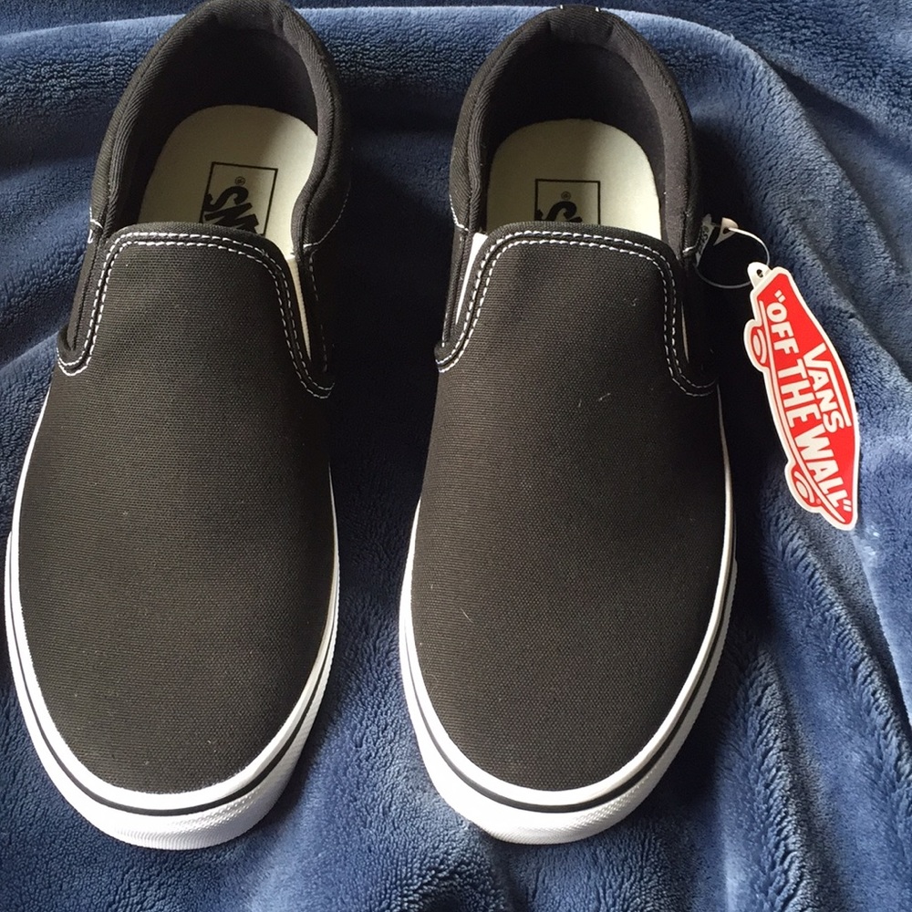 NWT Asher Black Vans Skate Shoes